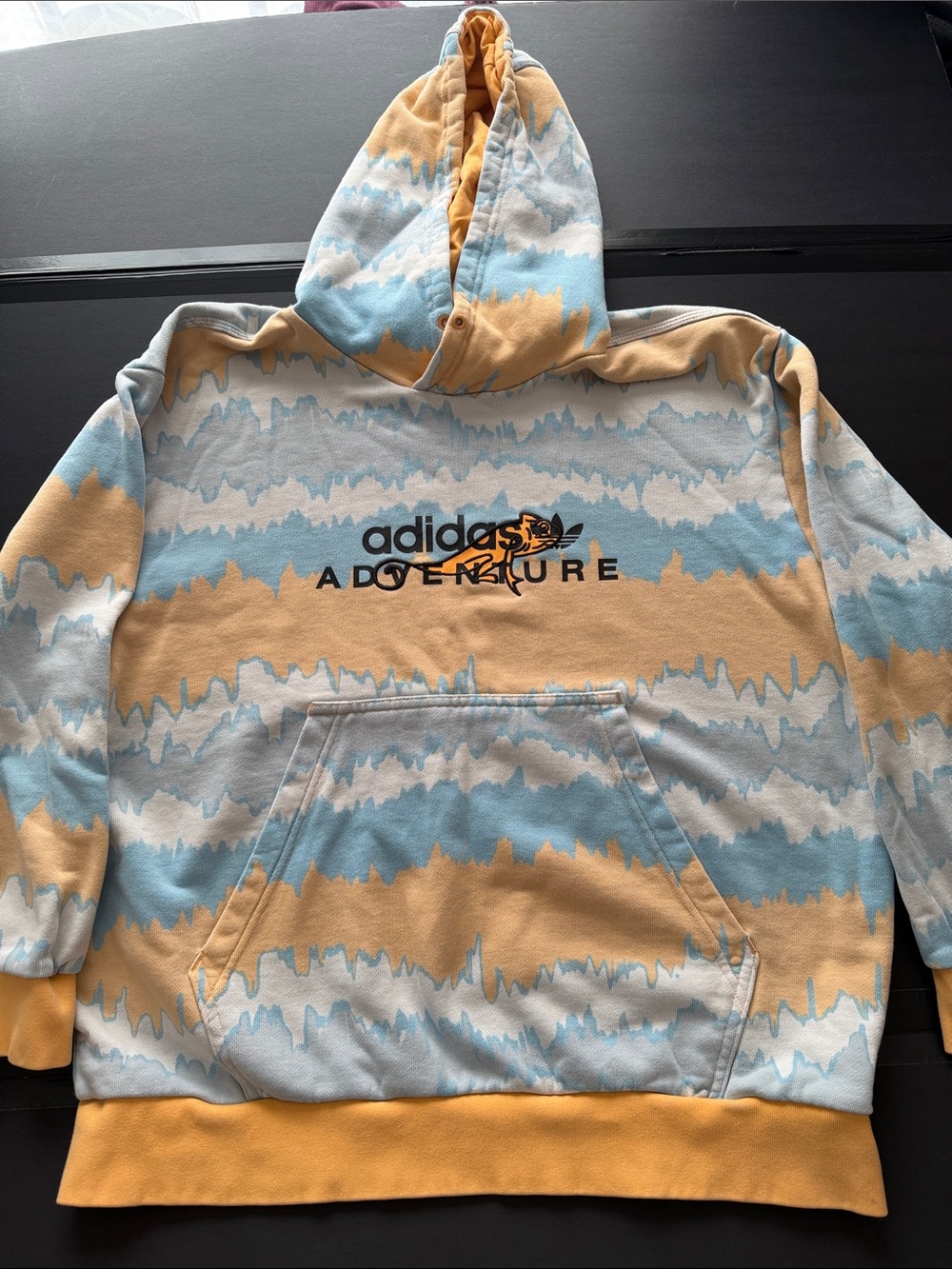 Adidas Adventure Hoodie Mens XL GN2362 Chameleon Graphic Blue Yellow Pullover